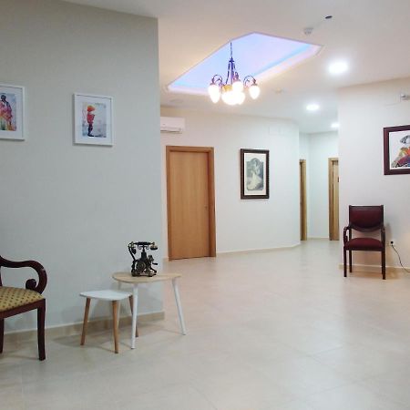 Hostal Montemayor Моґер Екстер'єр фото