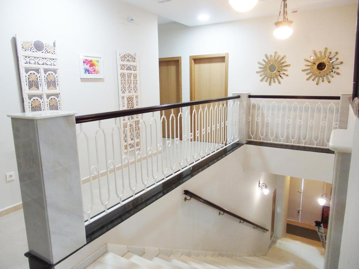 Hostal Montemayor Моґер Екстер'єр фото