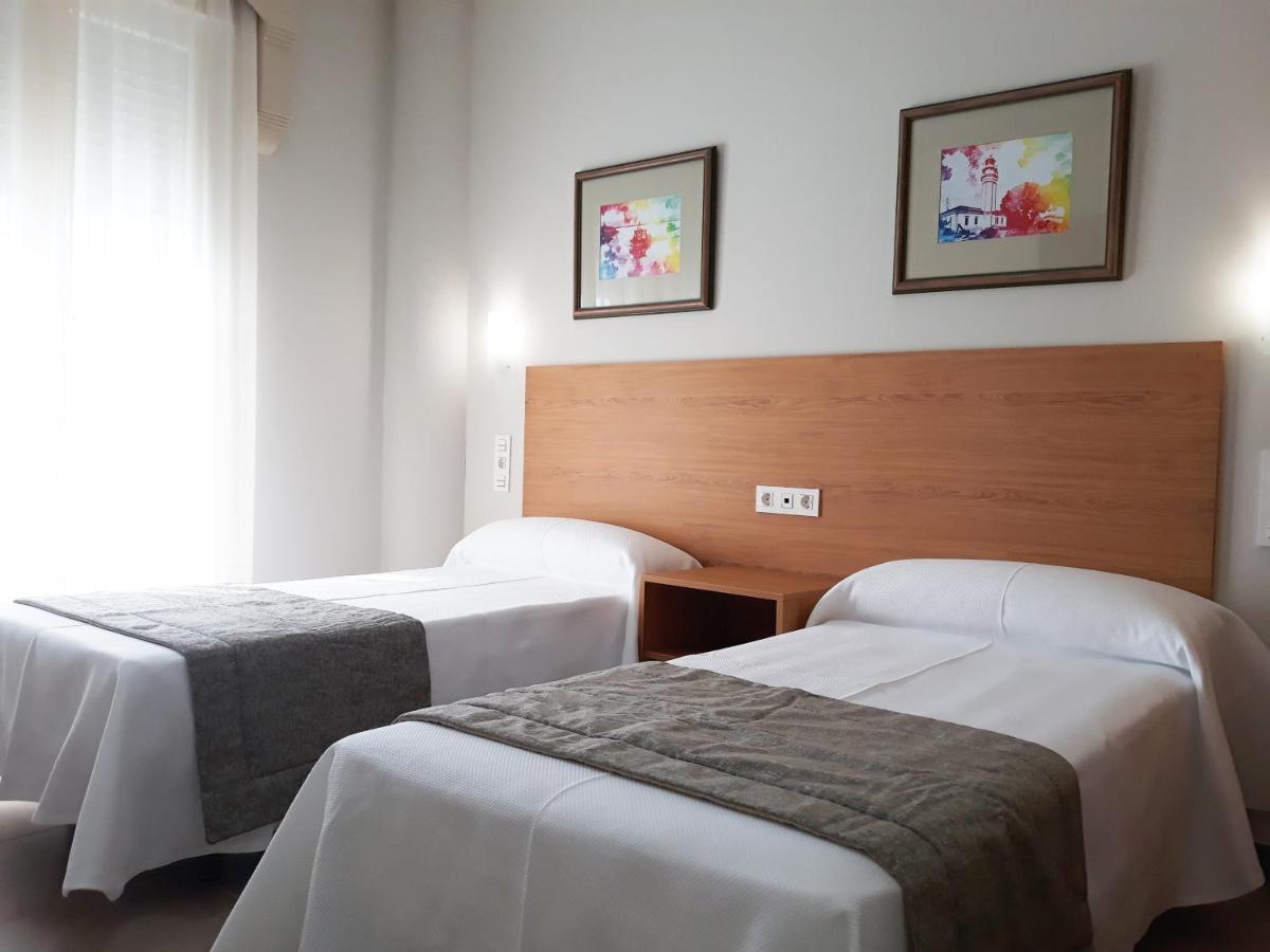 Hostal Montemayor Моґер Екстер'єр фото