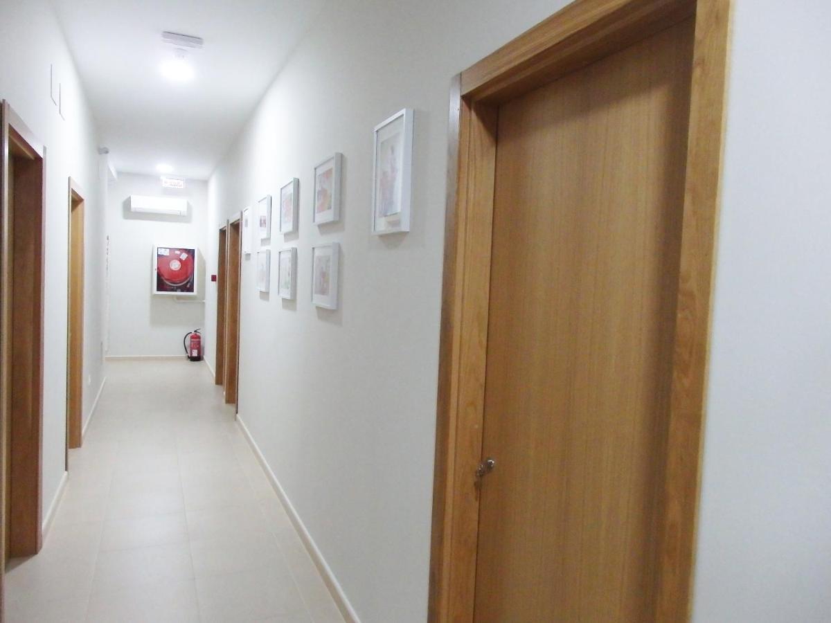 Hostal Montemayor Моґер Екстер'єр фото