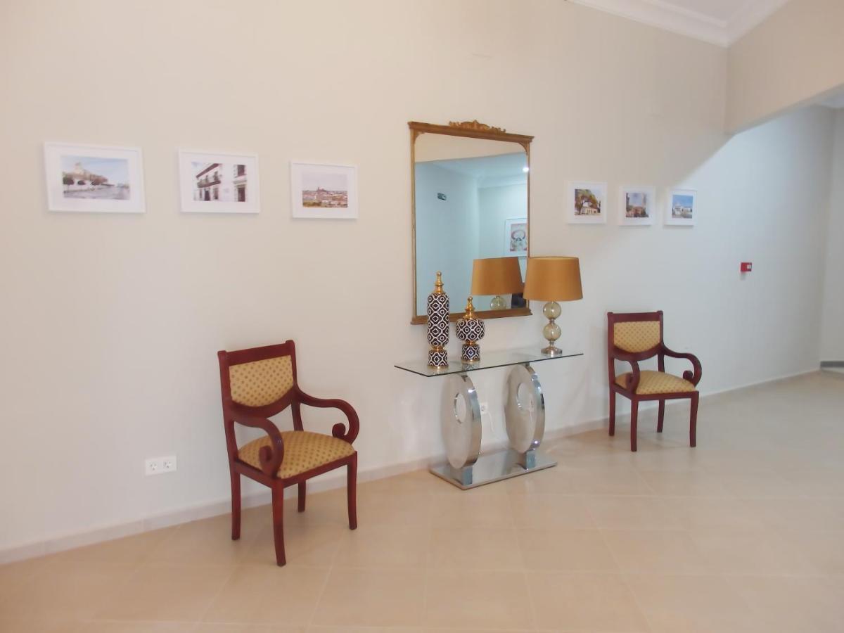 Hostal Montemayor Моґер Екстер'єр фото